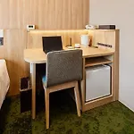Ours Inn Hankyu